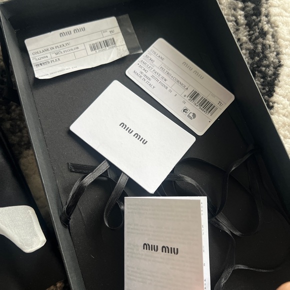 Miu Miu lucite choker from the iconic Spring collection gift box - Picture 4 of 13